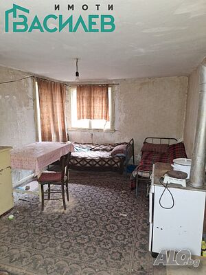 Продава КЪЩА област Перник, с. Слаковци