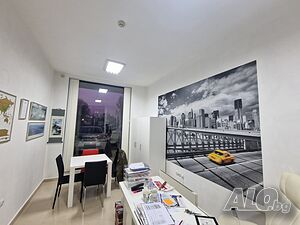 Компактен офис под наем в жк. Хаджи Димитър