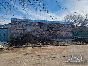 Едноетажна къща в село на 10 км. от Хасково
