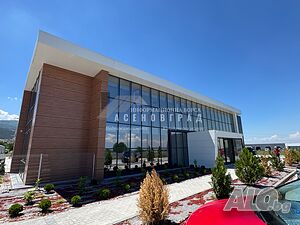 Производствена компания за интериорни врати, мебелен корпус и кухни