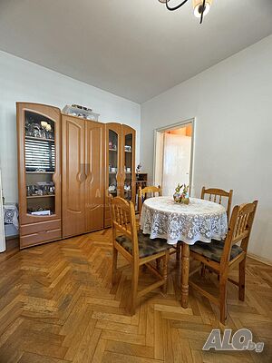 Напълно обзаведен тристаен!! Централна градска част