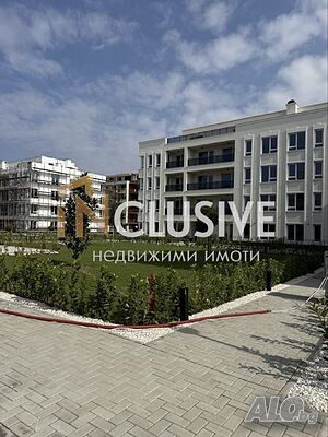 Тристаен апартамент 106 кв.м, Южно изложение