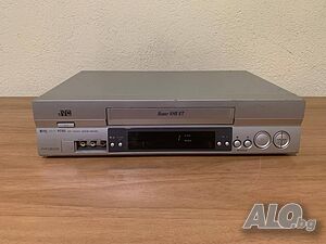 Продавам S-VHS видео JVC HR-S5950EU