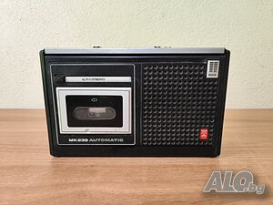 Продавам касетофон Grundig MK235