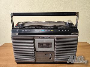 Продавам радиокасетофон Sound 4004