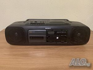 Продавам радио касетофон Sony CFD-55MKIIS