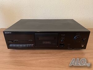 Продавам касетен дек Sony TC-RX311