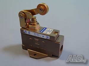 изключвател Honeywell BZV7-2RQ2-PG limit switch 15A 250V