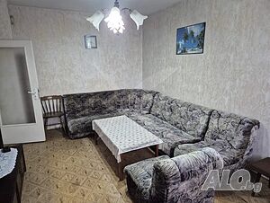 Тристаен апартамент под наем в Центъра