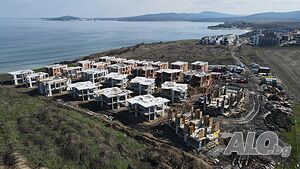 Компактна къща в затворен комплекс до плаж в Крайморие
