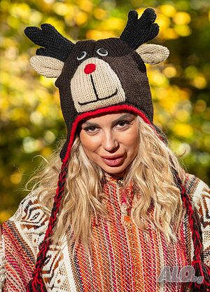 Подплатена шапка от овча вълна Елен