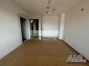 №4130 Тристаен апартамент за продажба в кв. Младежки хълм, близо до монумент ”Света Богородица”.