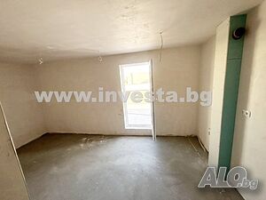 Нов тристаен апартамент в близост до Виа парк Южен