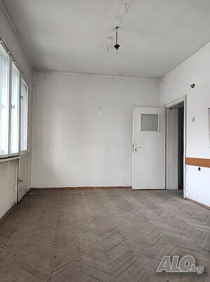 Спешно - Тристаен монолитен апартамент в кв. ”Дружба” гр. Хасково