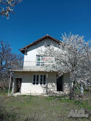 Двуетажна вила в местността ”Нови лозя ”