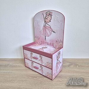 Кутия за бижута и аксесоари за коса балерина