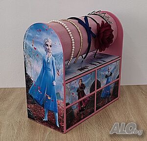 Поставка за диадеми, фиби ластичета, шноли с 4 шкафчета