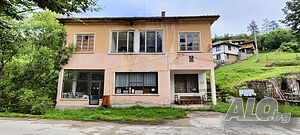 Масивна СГРАДА 438 кв.м. кв. Нейковци, гр. Плачковци