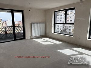 Тристаен апартамент до Руски паметник с АКТ 16!!!