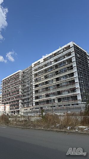 тристаен в строеж в ХЕЛЕНА 2