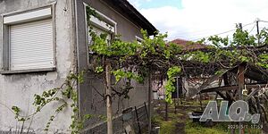 монолитна къща в с. Дълбок извор