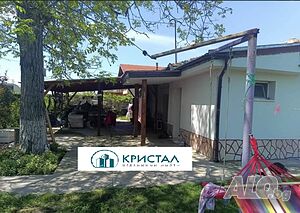 Готова реновирана и обзаведена къща в Костиево