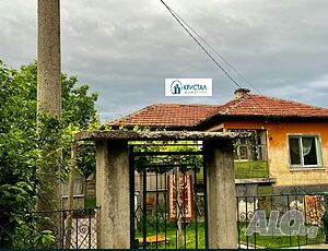 Двуетажна къща в Селци