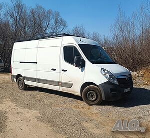 Транспортни услуги с бус Опел макси база