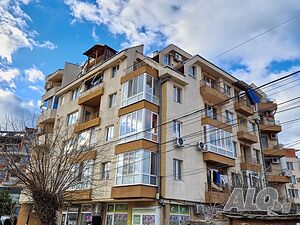Южен, Нов, Тухла, Обзаведен, 2-ри етаж, Климатици, Газ, Асансьор