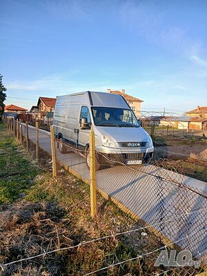 Продава Товарен бус - Iveco Daily 3512 2.3HPI - 116к.с.