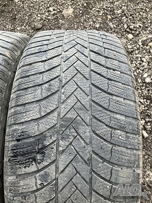 Гуми 255 50 19 Bridgestone 2броя