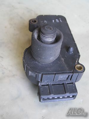 Стопков мотор празен ход Bosch 0132008610 Голф 3 VW Golf 3 Polo 1,6
