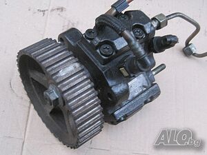 ГНП Горивна помпа 0445010018 Bosch 7700111010 Рено Лагуна Меган 1,9дци 120кс Laguna Megane 1,9 dci