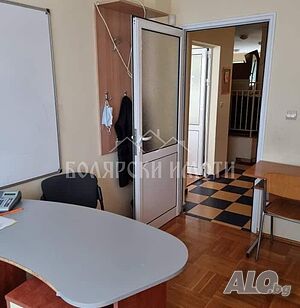 Двустаен в Широк Център