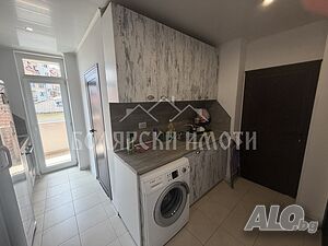 Самостоятелна стая от многостаен апартамент