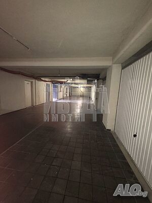 Гараж до Общината-бул. Съборни