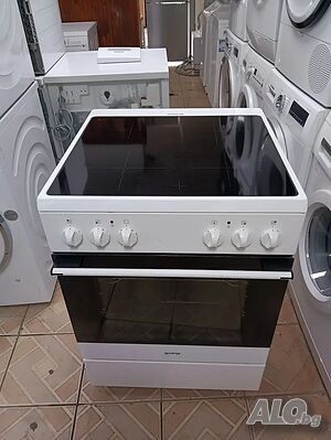 Свободно стояща печка с керамичен плот Gorenje 2 години гаранция!