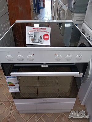Чисто нова свободно стояща печка с керамичен плот GRAM 2год. ГАРАНЦИЯ!
