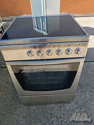 Иноксова свободно стояща печка с керамичен плот Gorenje с 2 години Гаранция