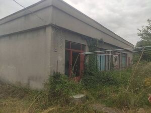Магазин в село Брезен