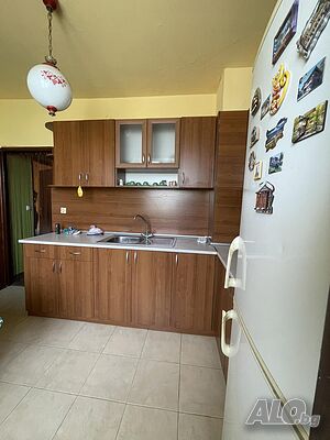 Тристаен апартамент, Запад 2
