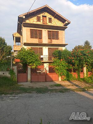 Триетажна къща, с. Бистра
