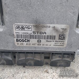 Компютър двигател Ford Focus 2004-2010 43678 5M51-12A650-UA