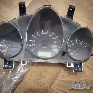 Километраж, Оборотомер за Mitsubishi Colt 2005 1.3 Petrol, MR951770
