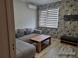 Двустаен апартамент с гараж