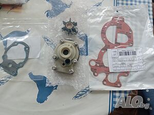 Продавам части за извънбордов двигател Евинруд