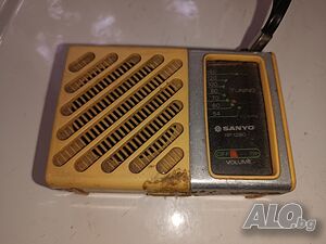 Радио SANYO джобен формат на части