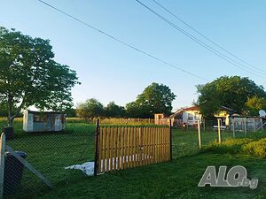 Парцел село Равна гора на 20 км от Бургас, на 10 км от плаж Отманли