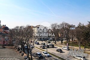 Продава апартамент, 106 кв.м, в идеалния център до Община Варна