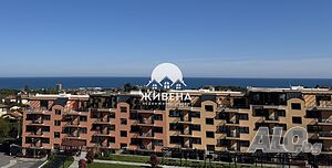 Продава тристаен апартамент в района на к.к. Св. Св. Константин и Елена